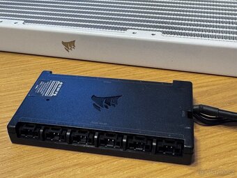 Corsair iCUE H150i Elite Capellix White 360mm + Commander - 5