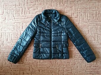 Dámská černá zimní bunda zn. H&M vel. 36 - 5