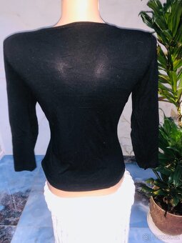 cerny # top# halenka#  spolecensky# business - 5