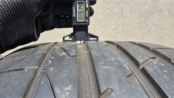 Letní pneu 245/35/19 Hankook - 5