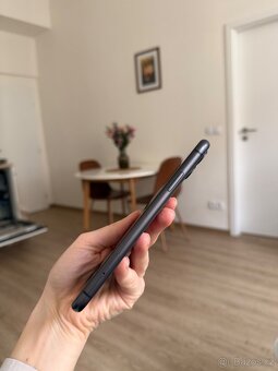 IPhone 11 - 128GB - 5