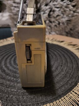 Radiomagnetofon UNISEF - 5