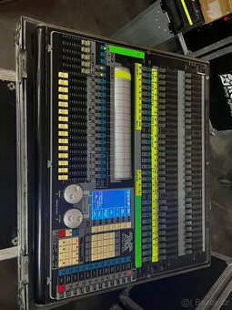 Avolites pearl 2004/2008 - 5