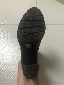 Černé koženkové boty na vysokém podpatku vel. 37 - 5