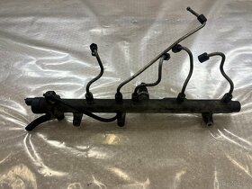 KOMPLETNÍ VSTŘIKOVACÍ LIŠTA 2.0 CRDI D4EA 0445214026 - 5