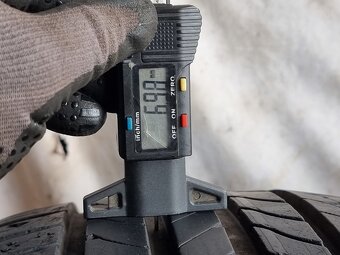 Letní pneu Goodyear Efficient 215 50 17 - 5