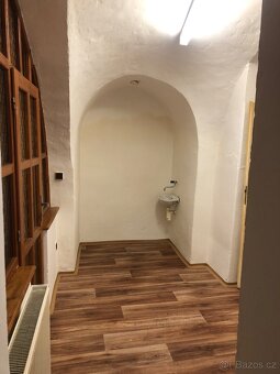 Pronájem Skuteč na náměstí - 5
