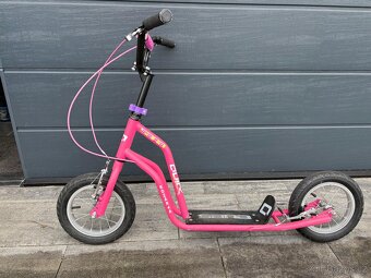 Sportovní dívčí koloběžka Quick s nafukovacími koly - 5