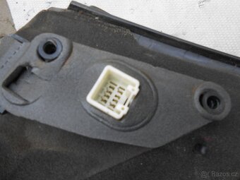 MAZDA 2 ZADNI NÁRAZNÍK NA MODEL 2003-2007 - 5