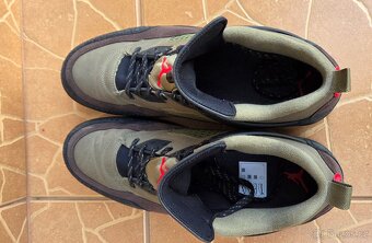 Jordan Spizike Low - 5