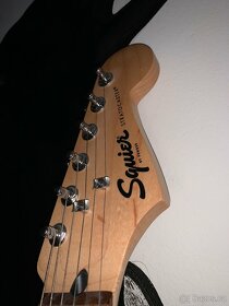 Fender Squier Starocaster - 5