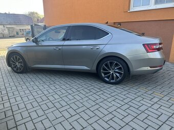 Škoda Superb 1.8TSI 132kW L&K DSG - 5