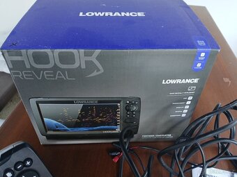 LOWRANCE Hook reveal 9 - 5