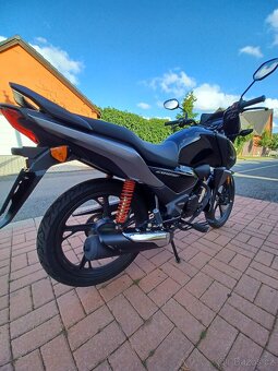HONDA CBF125M - 5