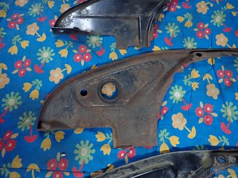 Prodá plechy motoru vw brouk atp.. - 5