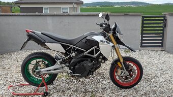 Aprilia Dorsoduro 750 - 5