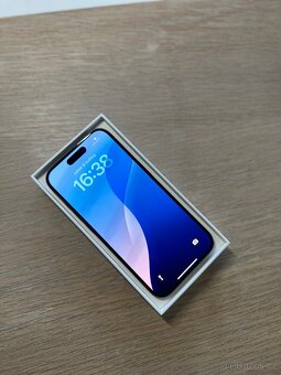iPhone 15 Pro - KRÁSNÝ STAV - 5