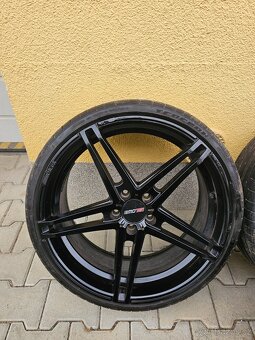 5x112 r20 Motec - 5