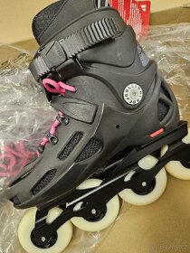 Nové kolečkové brusle Rollerblade TWISTER 80 W
- 5