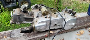 Motor na náhradní díly 125 ccm GY6 152/157QMI, dlouhý 835 mm - 5