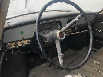 Tatra 603 rok 1974 motor V8 - 5