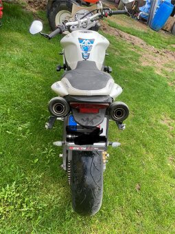 Triumph street triple 675 R - 5