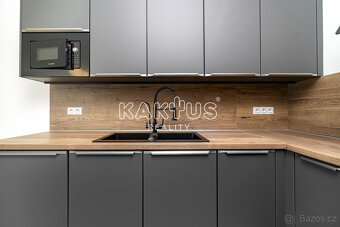Pronájem bytu 4+kk (116m²) s předzahrádkou v novostavbě na u - 5