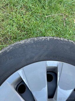 Kola - 4x pneu 4x plech 4x poklice - VW Up (Skoda citigo) - 5