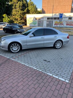 Mercedes Benz W211 - 5