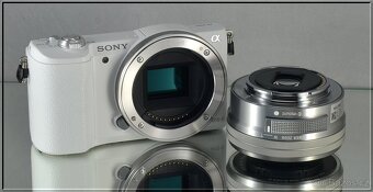Sony A 5100 + 16-50mm DSLMFull HDVWIFI950 Exp. - 5