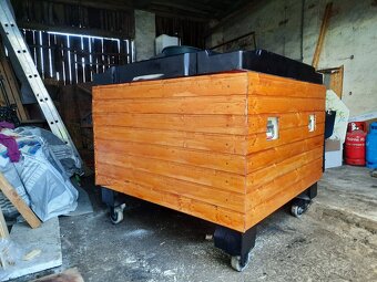Koupací sud, kad, Hot Tub, Hot Tube - 5