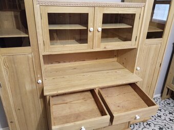 Stará, komínová kredenc, příborník po renovaci - 5