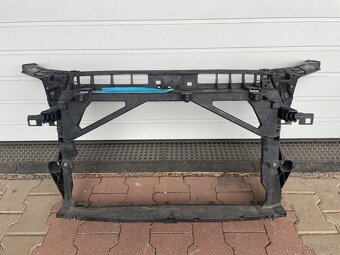 Audi RS3 rok 2023 dily na predek - 5