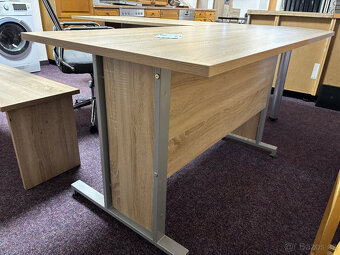Kancelářský stůl - 5
