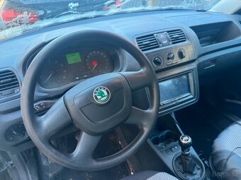 Škoda Fabia kombi facelift 120tis km Černá metla - 5