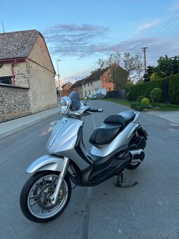 PIAGGIO BEVERLY 500 - 5