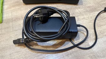 Xbox 360 S - 5