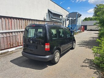 VW Caddy 1,6 TDi 7 míst 2012 - 5