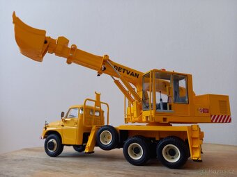 Tatra 148 UDS 113 - 5