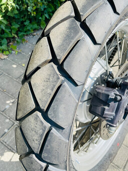 Suzuki DR 650 r.v.1994 najeto 18tis km 33kW - 5