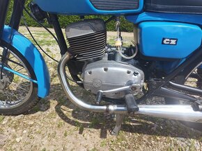 ČZ 175/487 , r.v.1986 - 5