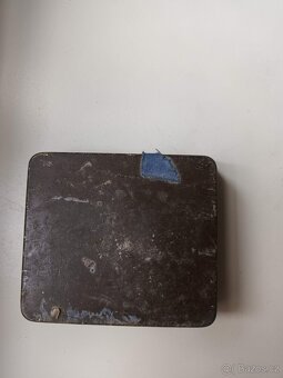 Starožitná plechová krabička na cigarety YAKA - 5
