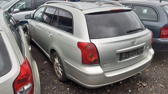 Toyota Avensis Combi 2,0 D4D 85kW 2003 - dily - 5