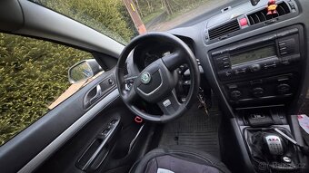 Škoda Octavie 2 Scaut 4x4 - 5