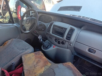 Opel Vivaro 1.9 DTI ( F9QU7 ) 74kW r.2002 bílá na náhradní d - 5