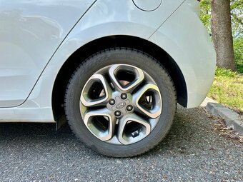 Hyundai i20 SMART 1.2i 55KW ČR - 5