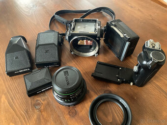 Zenza Bronica ETR - 5