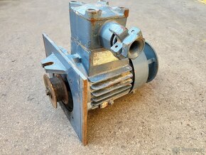 Elektromotor MEZ 1,1Kw 2825 ot/min 2ks - 5