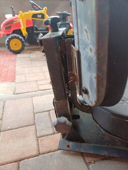 Sedacka Zetor 5718 - Daruji - 5