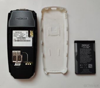 Prodám plně funkční Nokia 2600 - 5